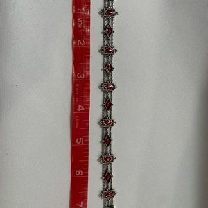 Red sliver, diamond design